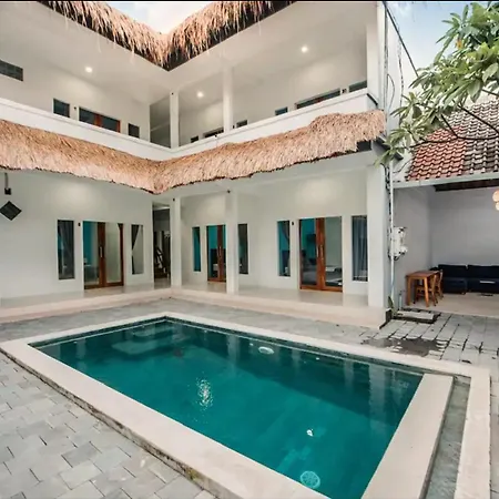 Greek House: Room W/Desk + Shared Pool&Kitchen /2